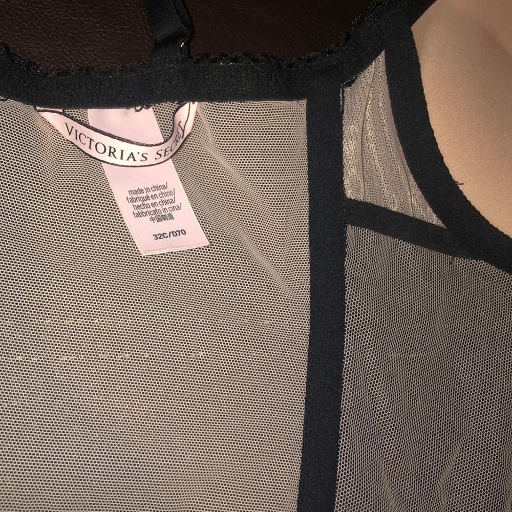 Lingerie Top - Picture 3 of 4